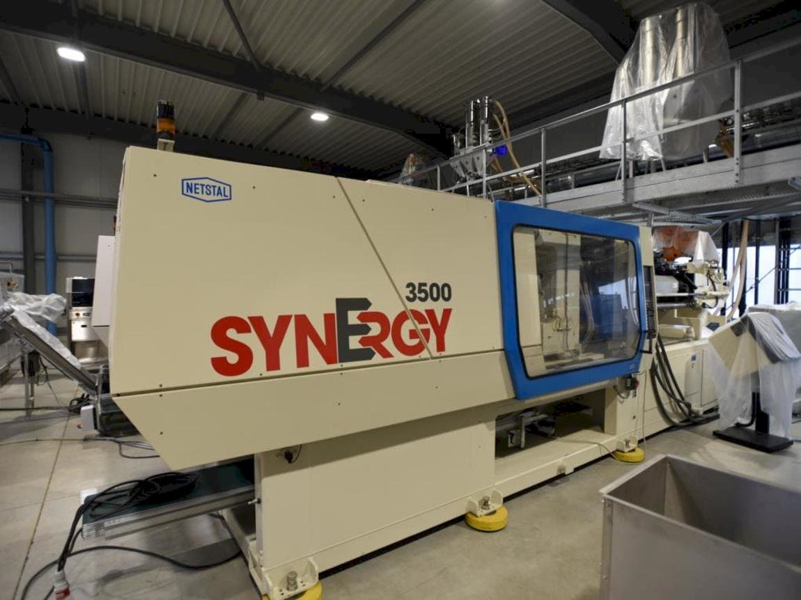 Koneen  Netstal SynErgy 3500-1700 etunäkymä