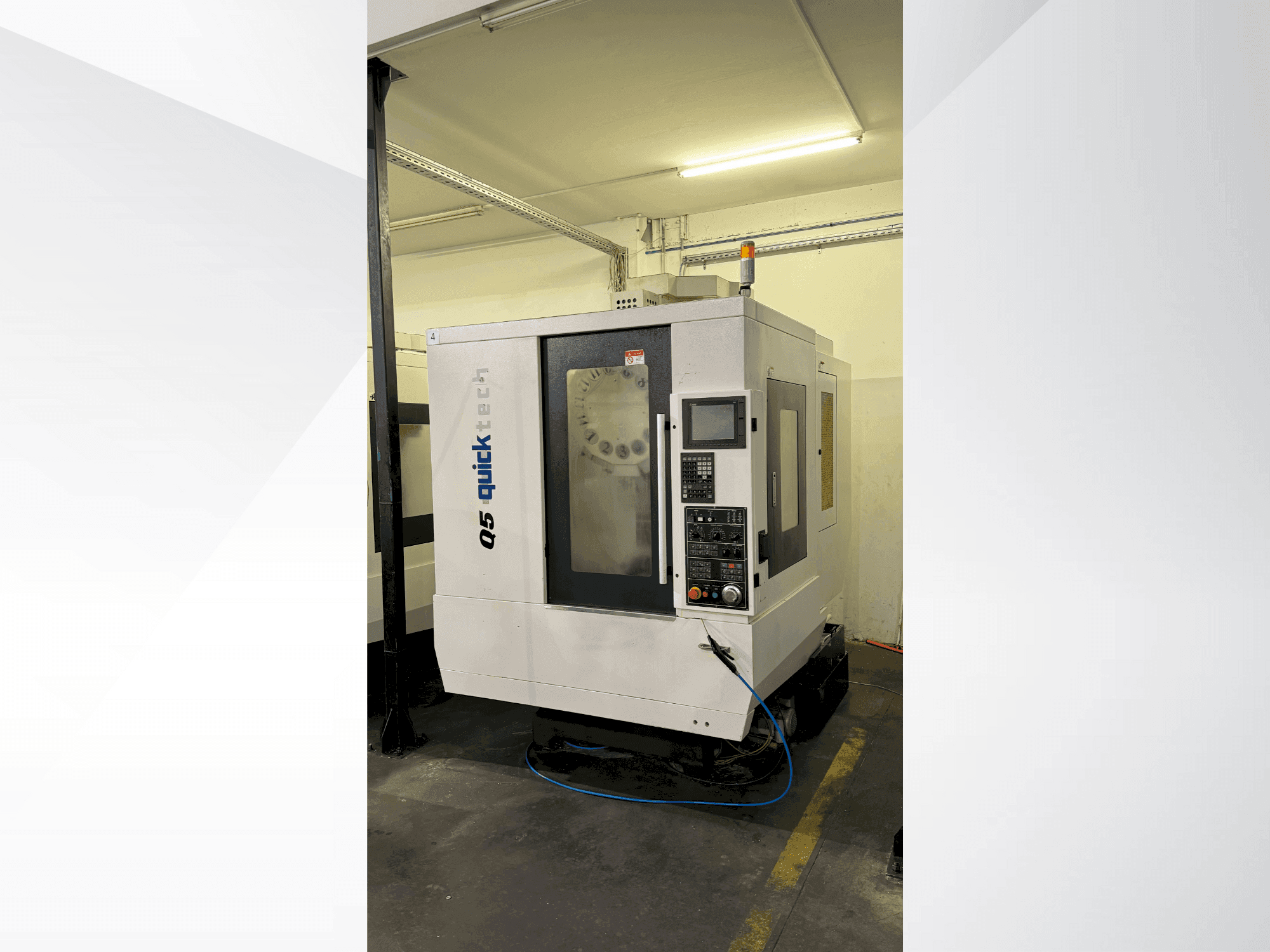 Koneen  Quick-Tech Q5 etunäkymä