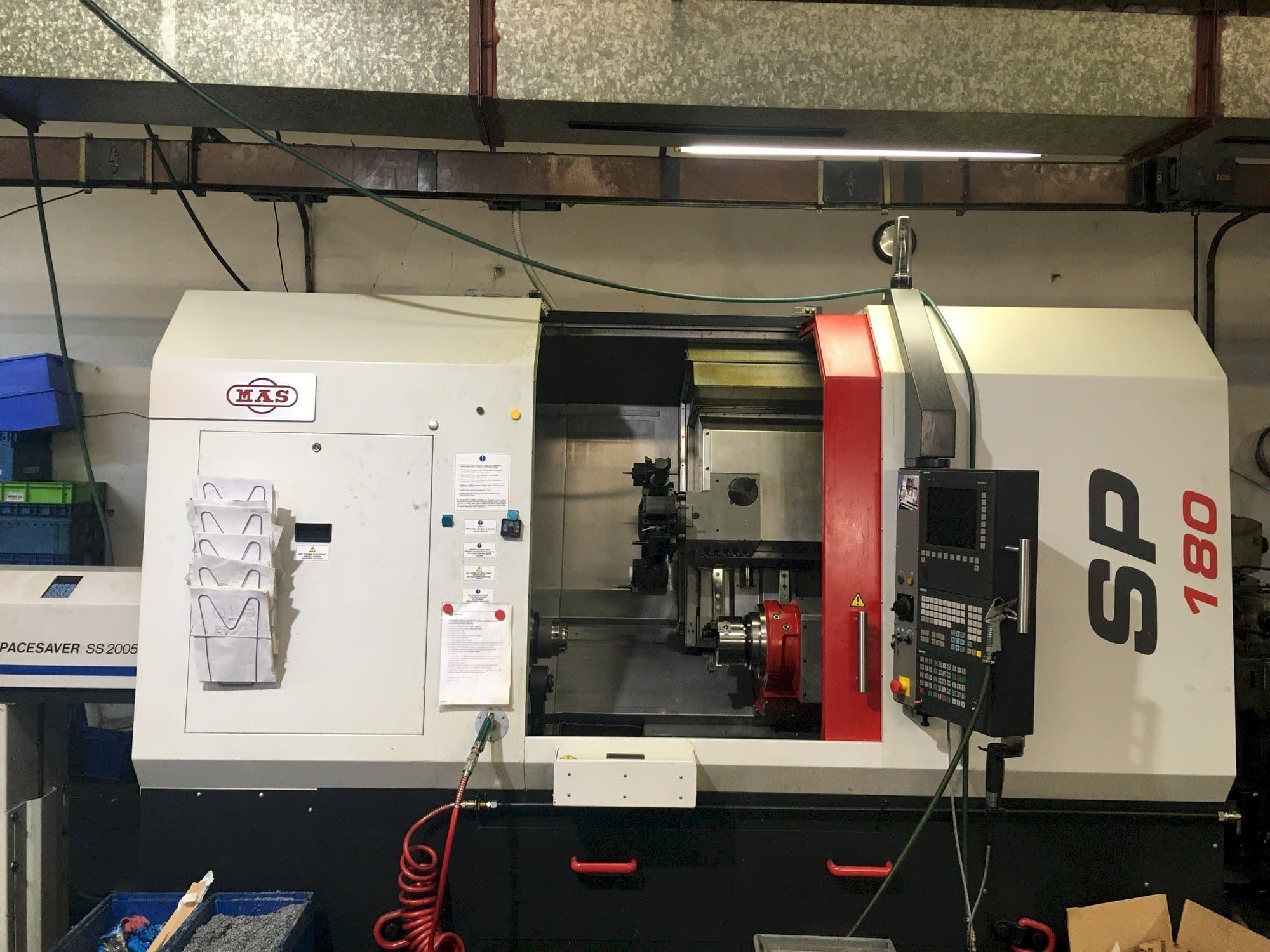 Koneen  KOVOSVIT MAS SP 180 SY etunäkymä