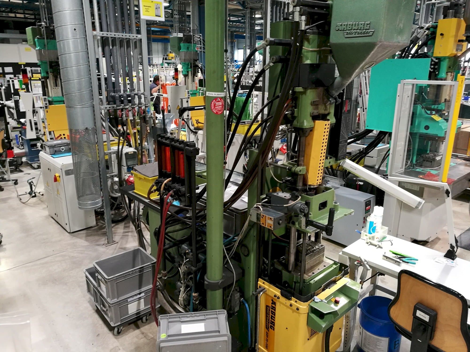 Koneen Arburg 221-75-350 etunäkymä