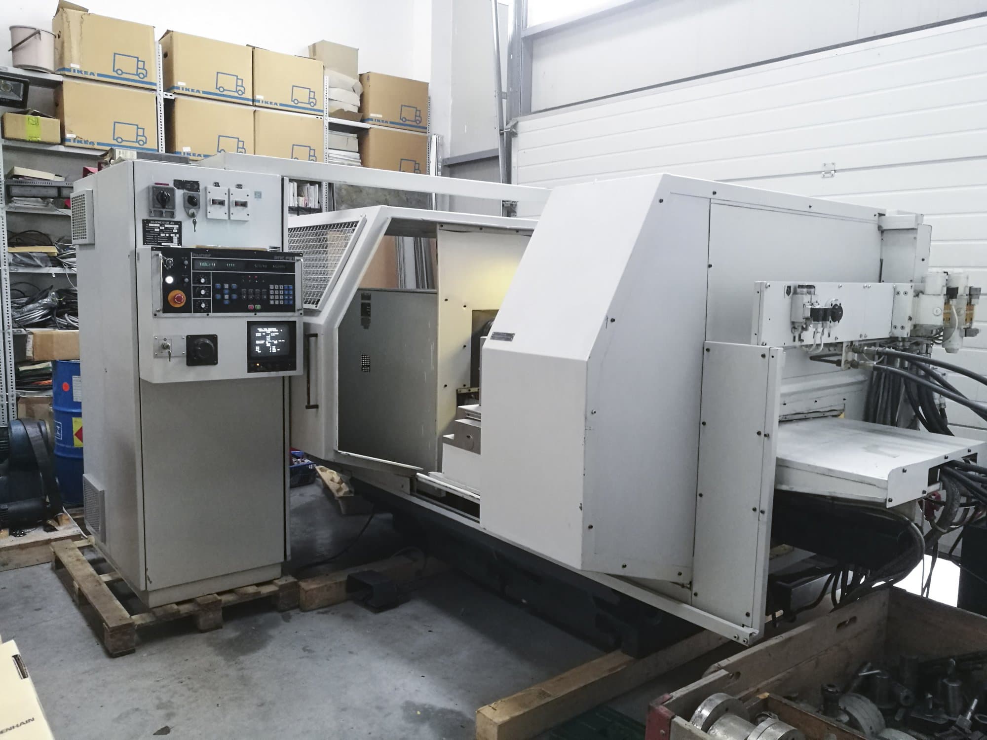 Koneen Gildemeister oikea näkymä RNF 40/200