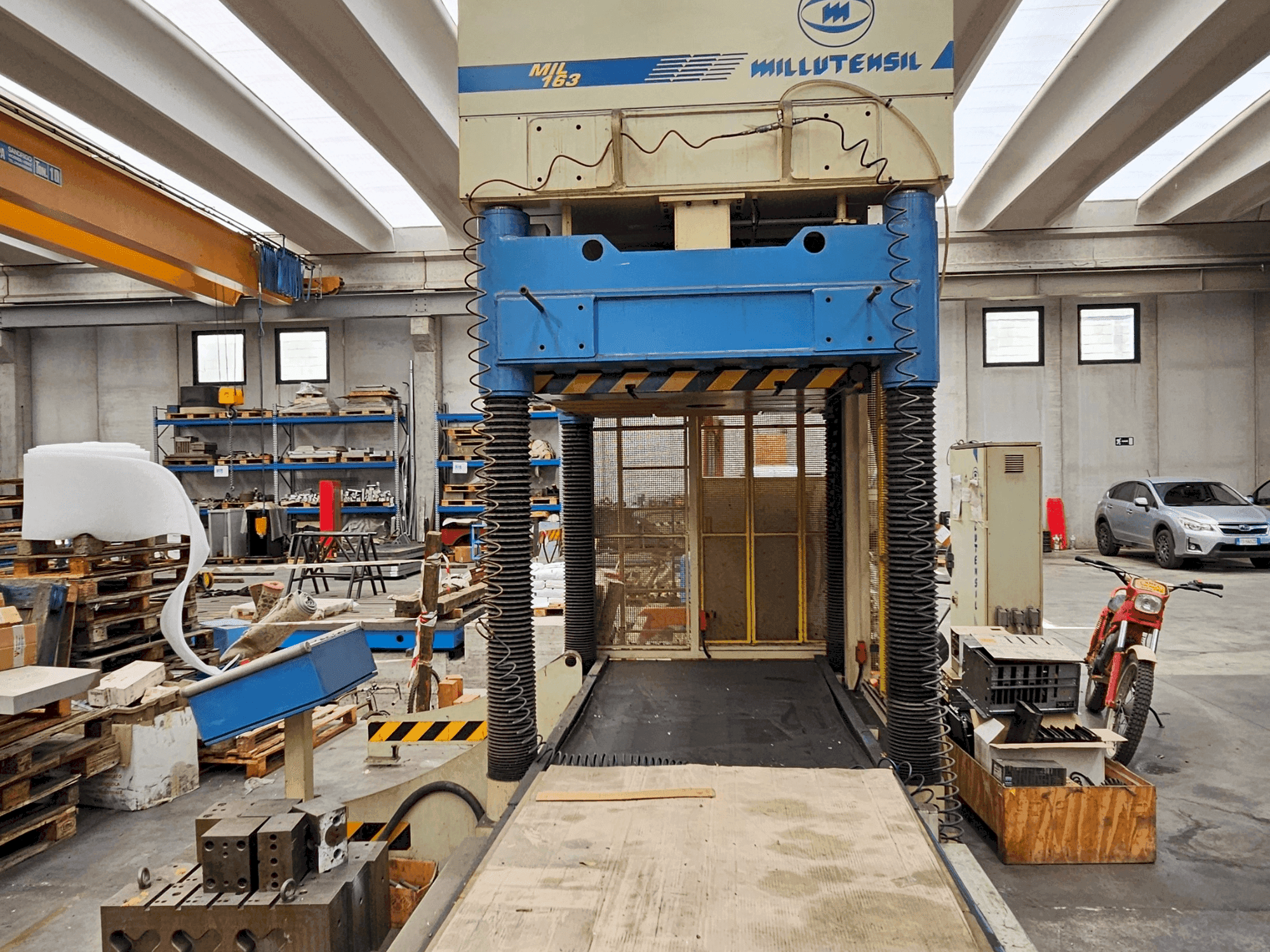 Koneen  MILLUTENSIL MIL163 etunäkymä