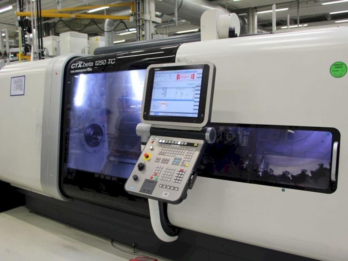 Koneen DMG MORI GILDEMEISTER CTX Beta 1250 TC etunäkymä