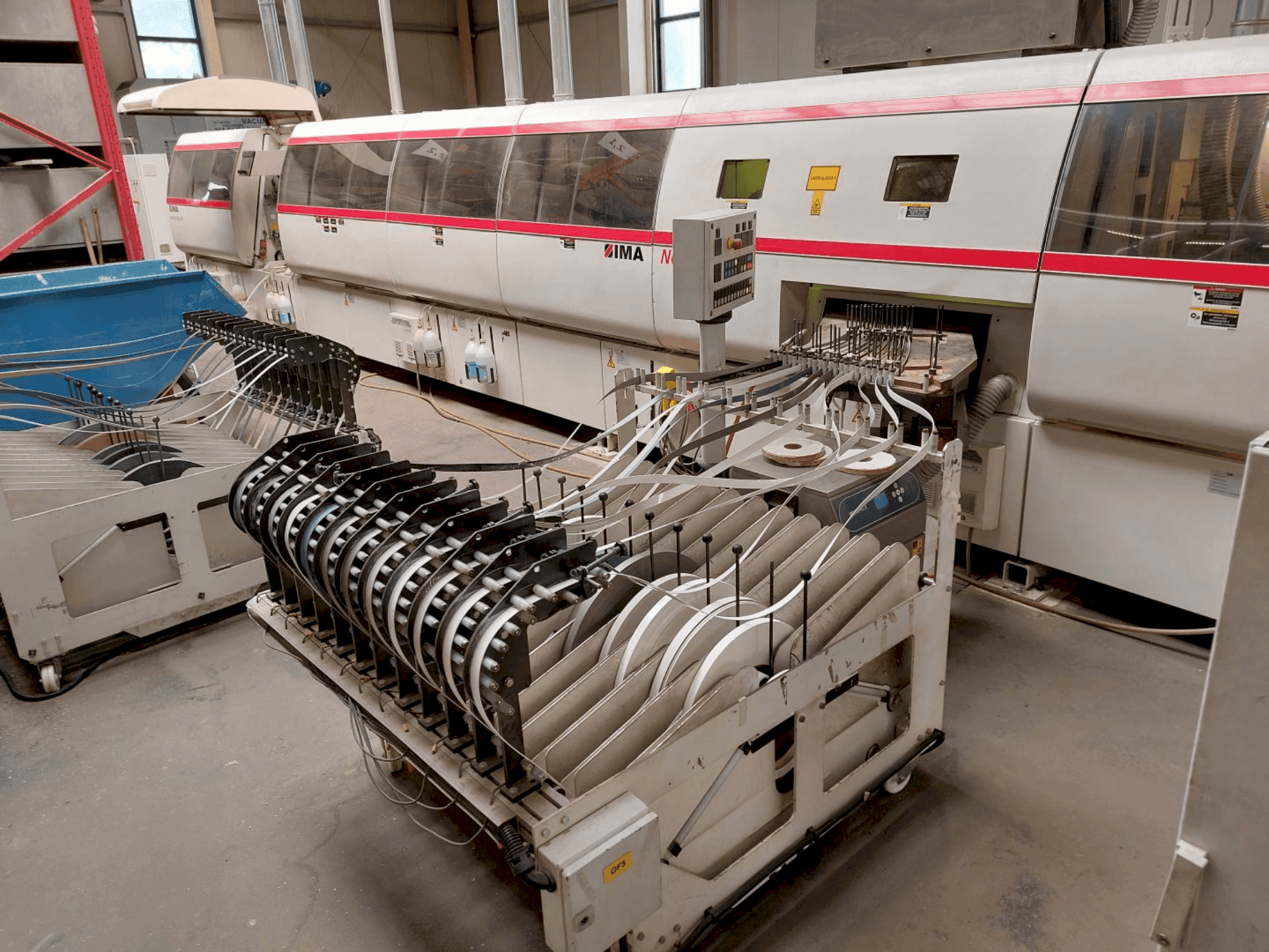 Koneen IMA Novimat Systems/I/G80/1000 etunäkymä