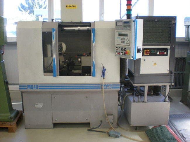 Koneen  Monnier & Zahner M640 etunäkymä