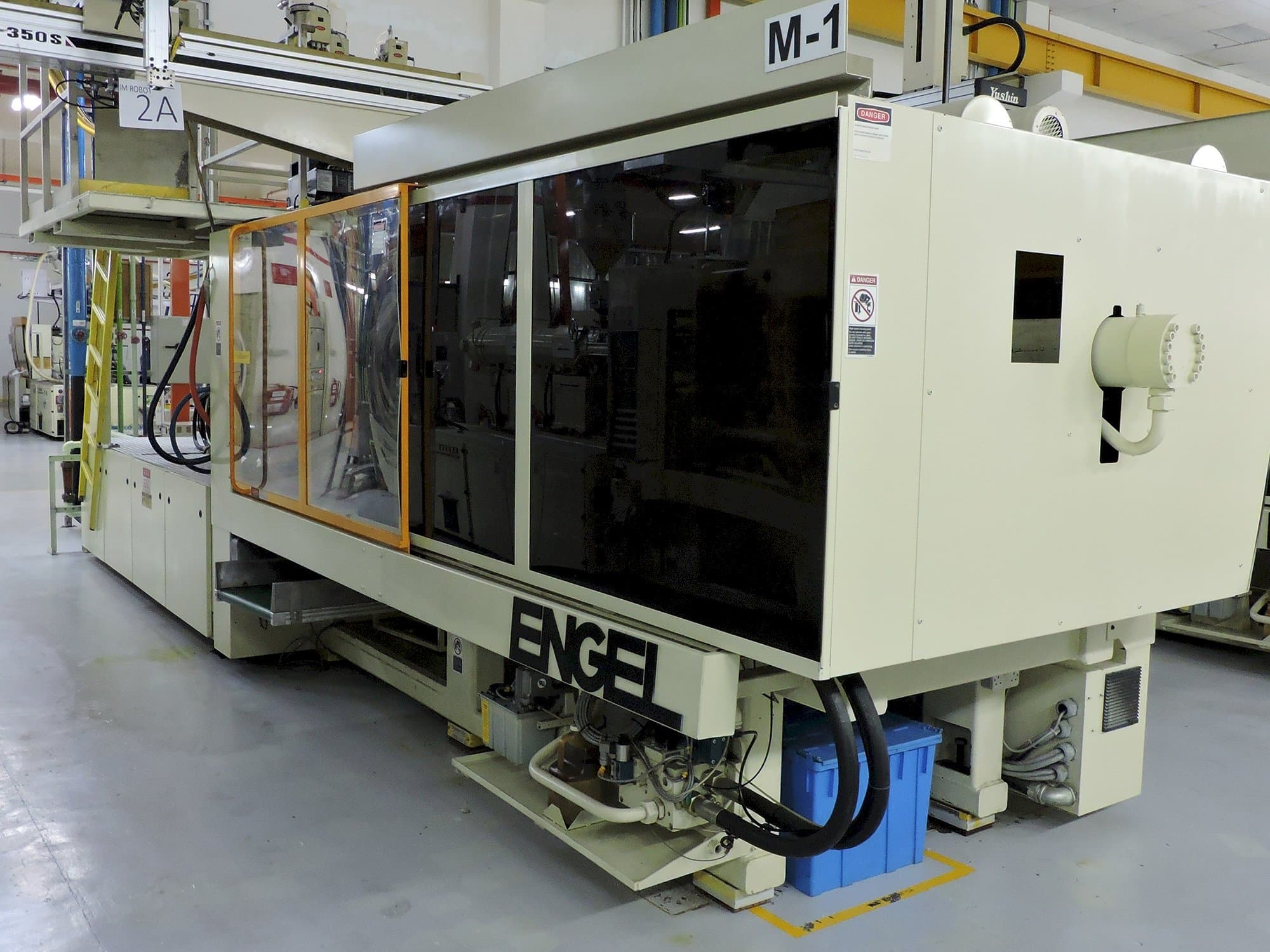 Koneen ENGEL oikea näkymä ES 1300 /450