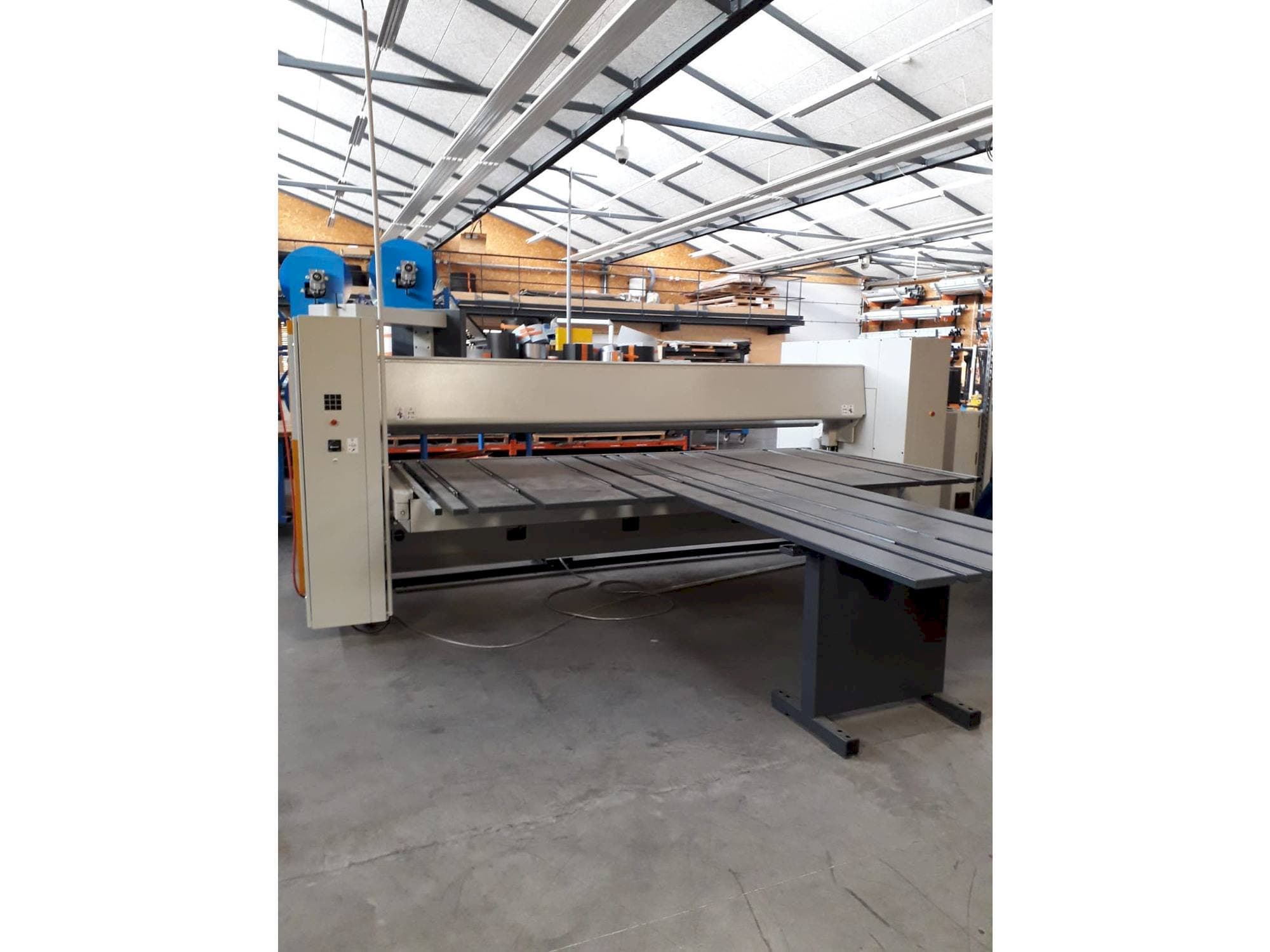 Koneen RAS 62.30-2 TURBO 2 etunäkymä