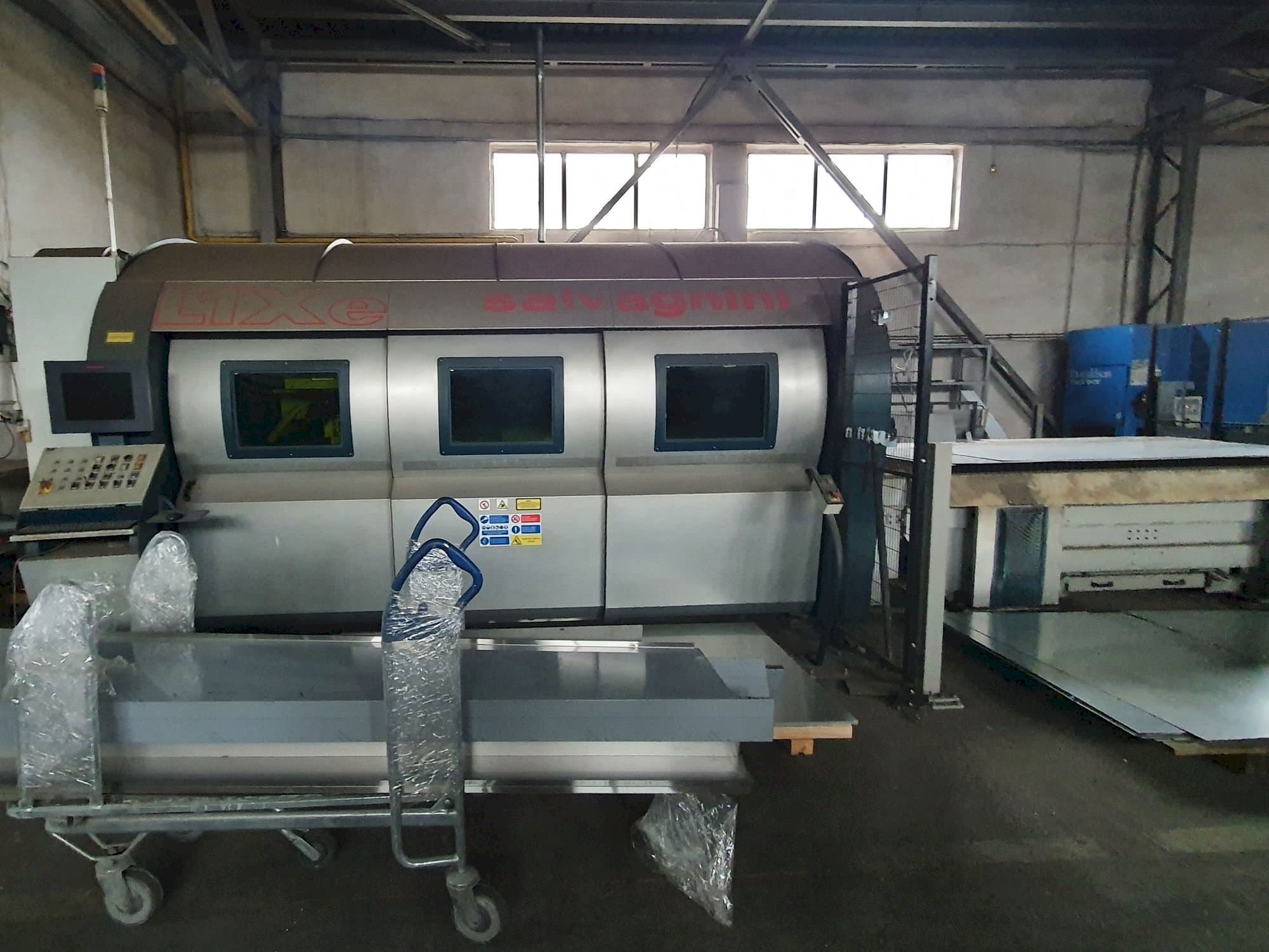 Koneen  Salvagnini L1X etunäkymä