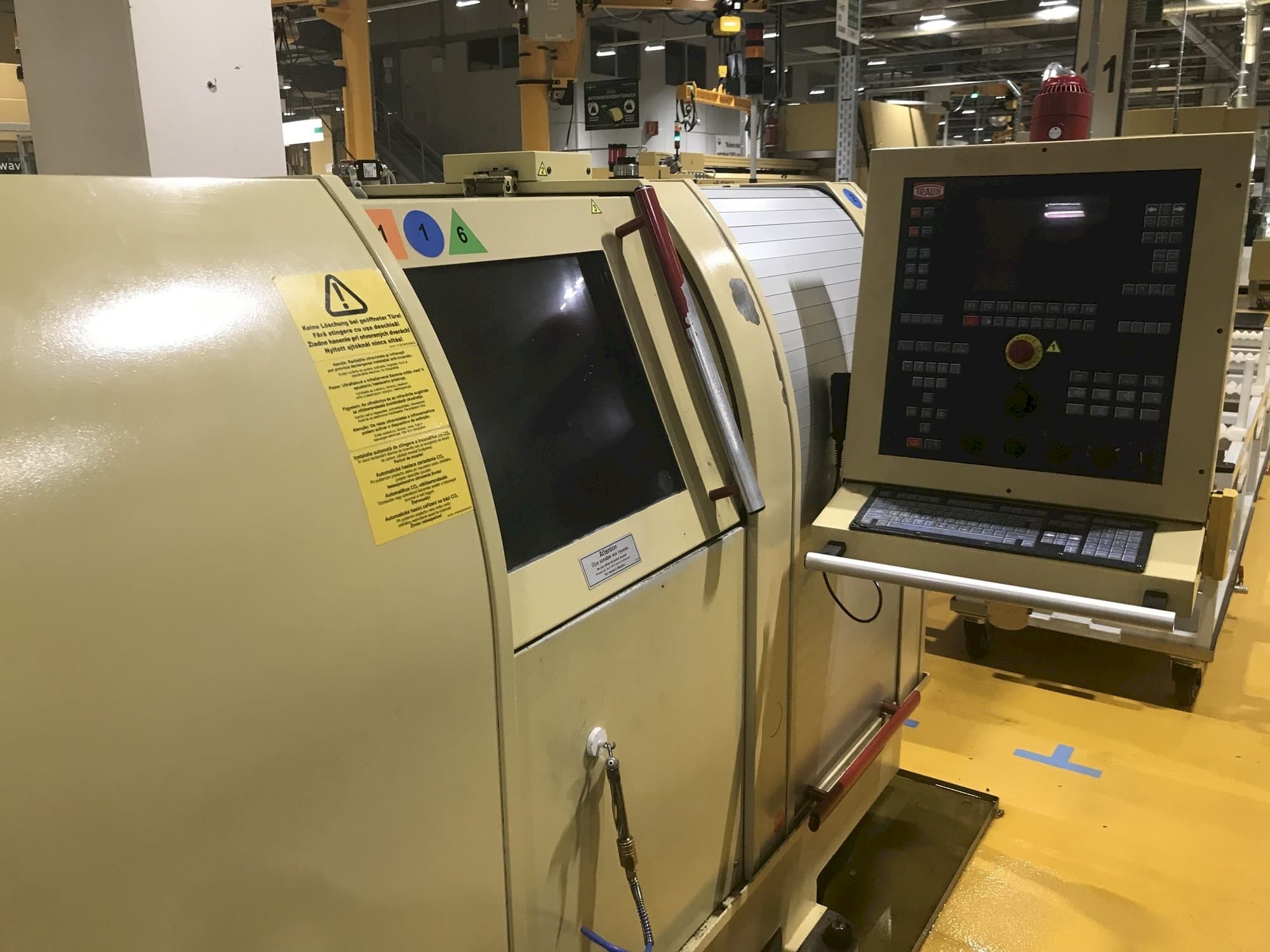 Koneen TRAUB TNL 26 K etunäkymä