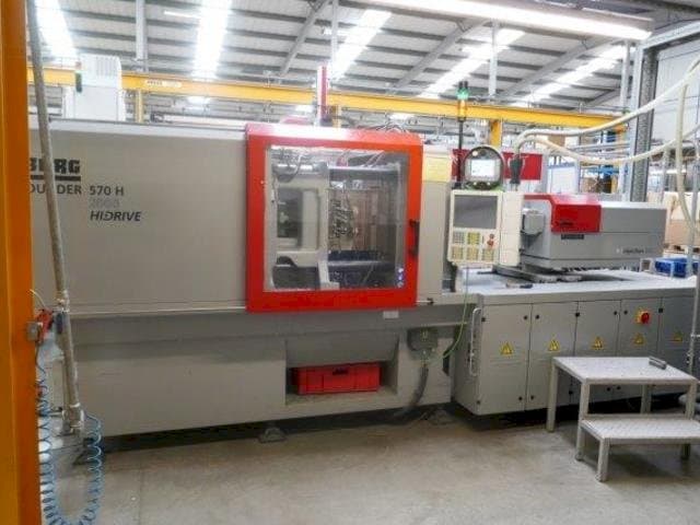 Koneen Arburg Allrounder 570H 2000-800 etunäkymä