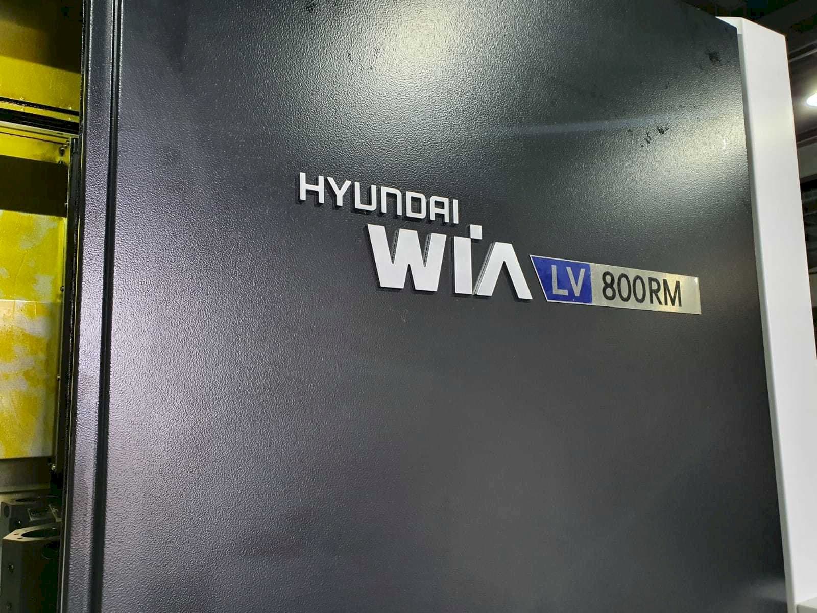 Koneen Hyundai Wia LV800RM etunäkymä
