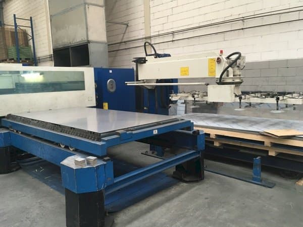 Koneen Trumpf Trumatic L3050 etunäkymä