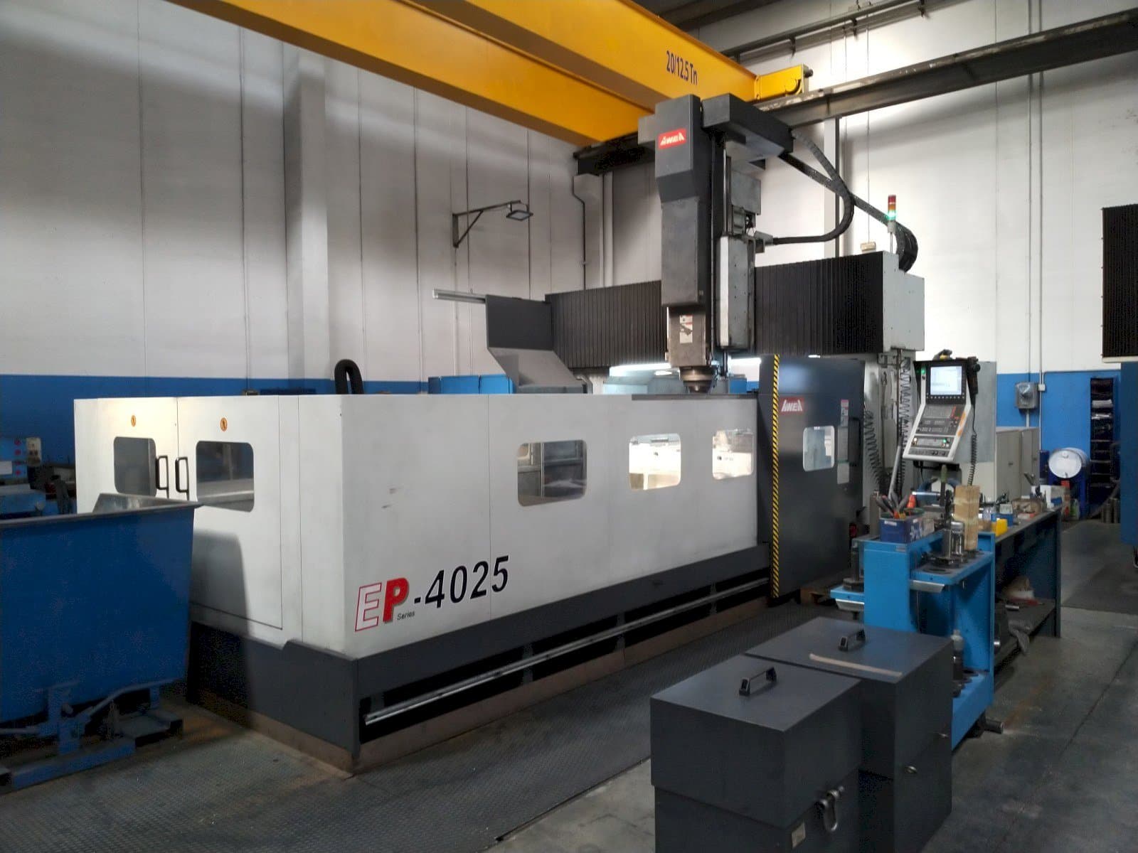 Koneen AWEA EP-4025 etunäkymä