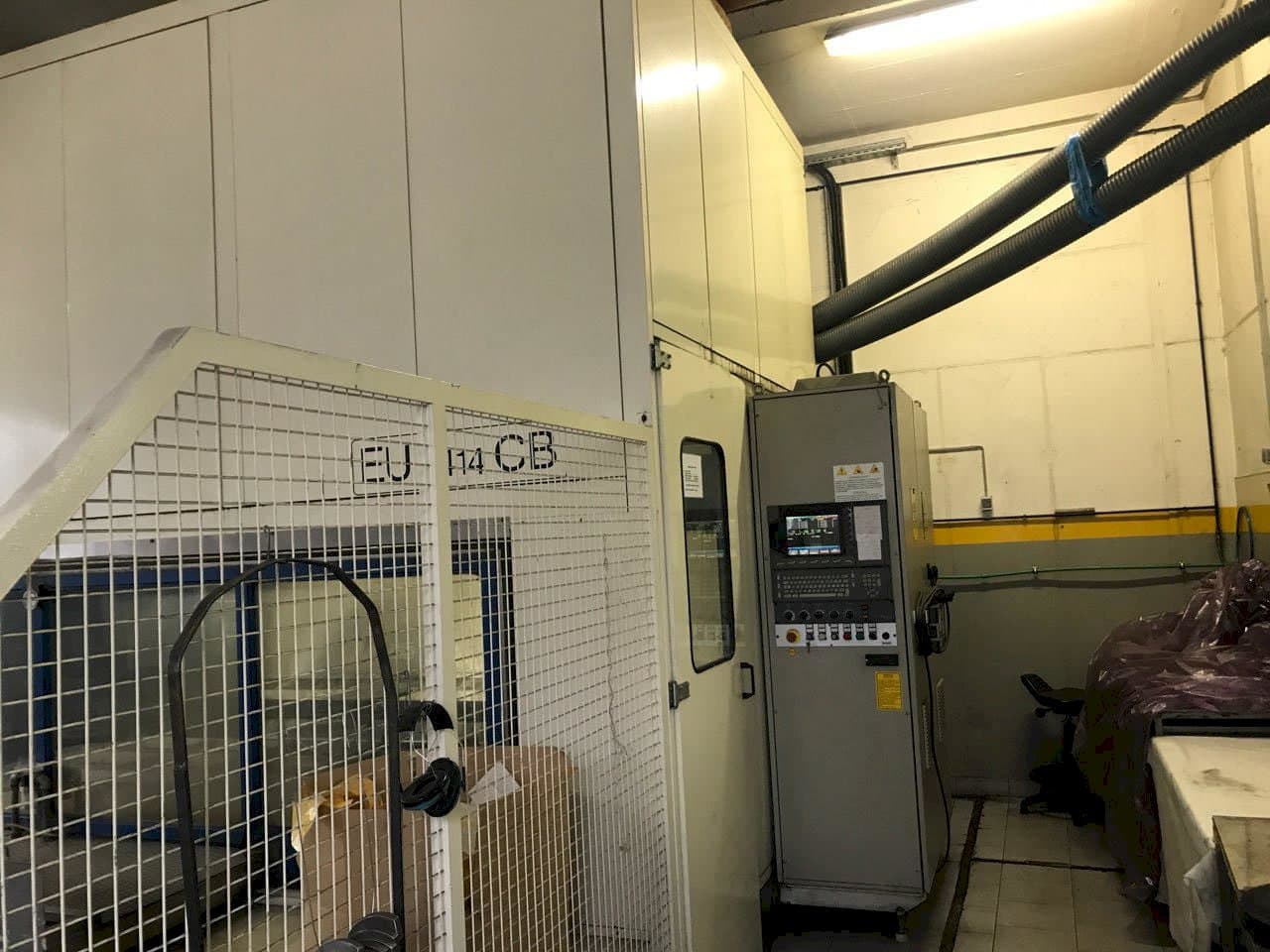 Koneen  Belotti EU3414PWCB vasemman sivun näkymä