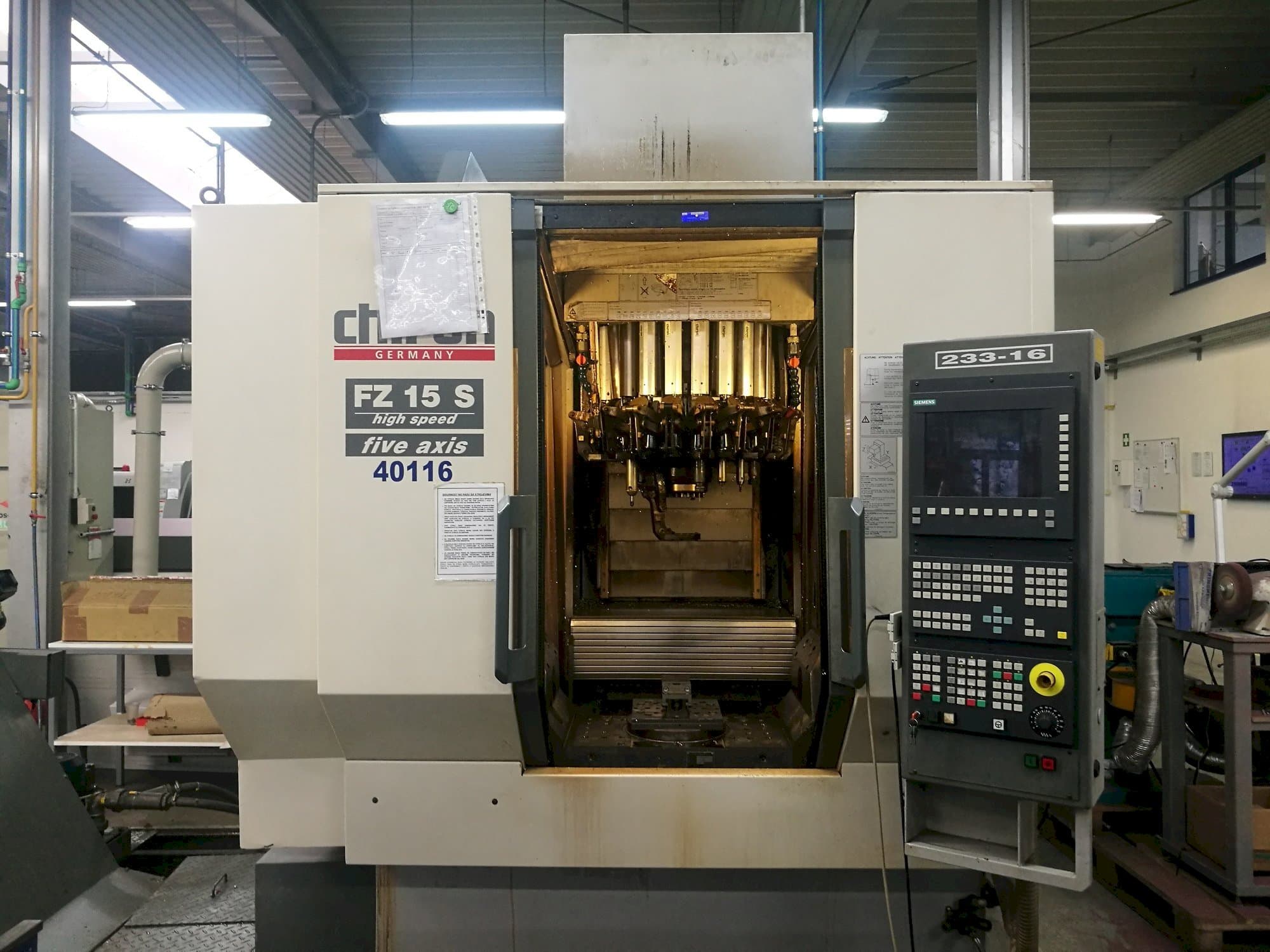 Koneen CHIRON FZ15S etunäkymä