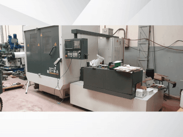 Koneen FANUC Aplha-1iA etunäkymä