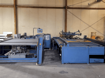 Koneen  TWIN SEAM KA 2000-3000 etunäkymä