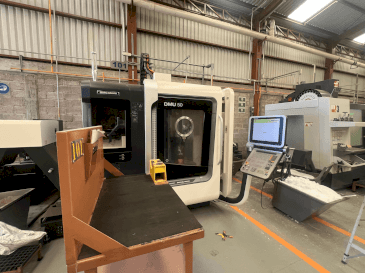 Koneen DMG MORI DMU 50 etunäkymä