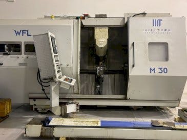 Koneen  WFL Millturn M30 etunäkymä