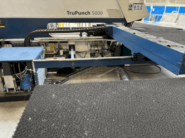 Koneen TRUMPF TRUPUNCH 5000 S10 etunäkymä