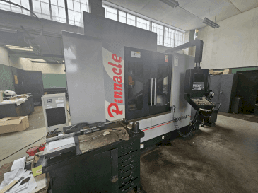 Koneen Pinnacle BX300A etunäkymä
