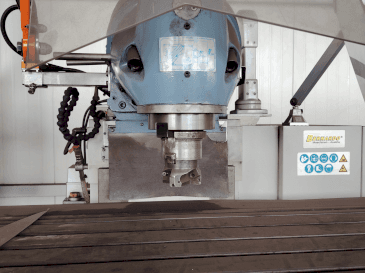 Koneen Bernardo Variomill FU 2000E Servo etunäkymä