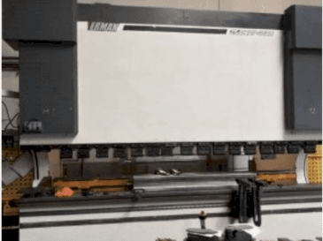 Koneen ERMAK CNC HAP 4100x400 etunäkymä