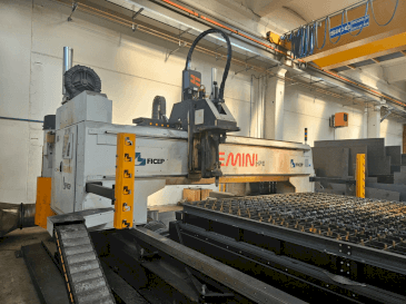 Koneen FICEP GEMINI G32 HPE etunäkymä