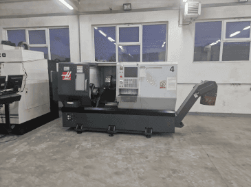 Koneen  HAAS ST-30Y etunäkymä