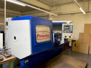 Koneen  Pinacho CNC 260 etunäkymä