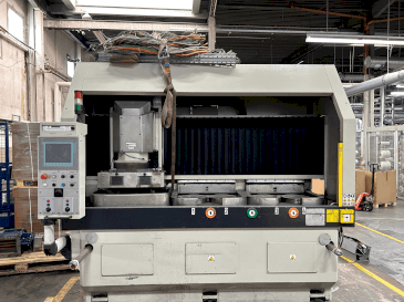 Koneen  Lodi VHP 300 4T CN etunäkymä