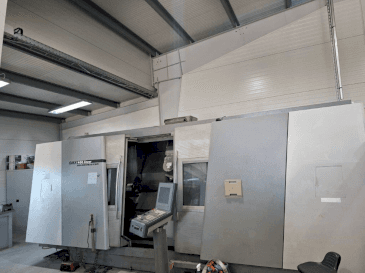 Koneen DMG Gildemeister GMX 400 linear etunäkymä