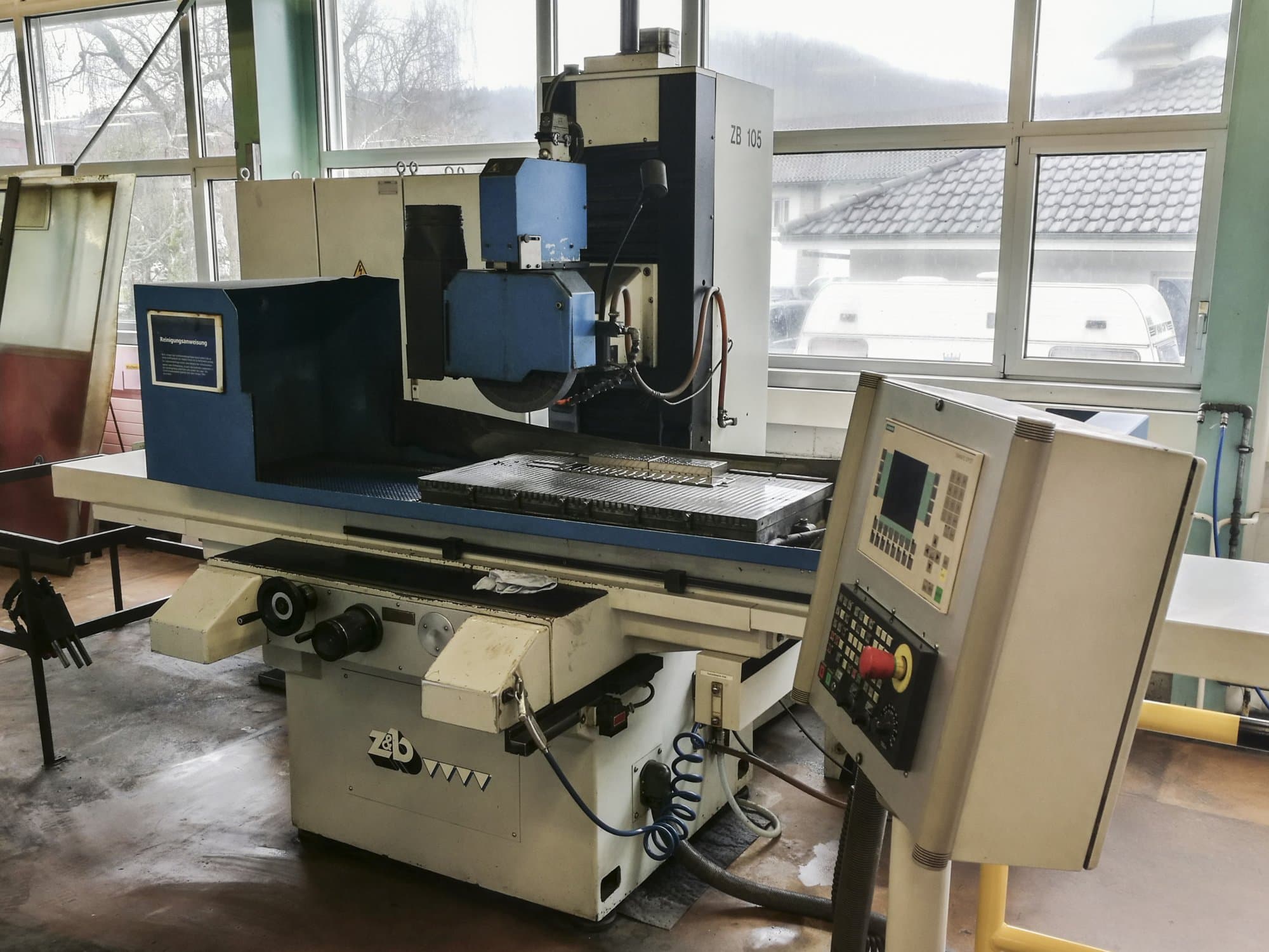 Koneen ZIERSCH & BALTRUSCH etunäkymäNC-SUPERPLUS ZB 105