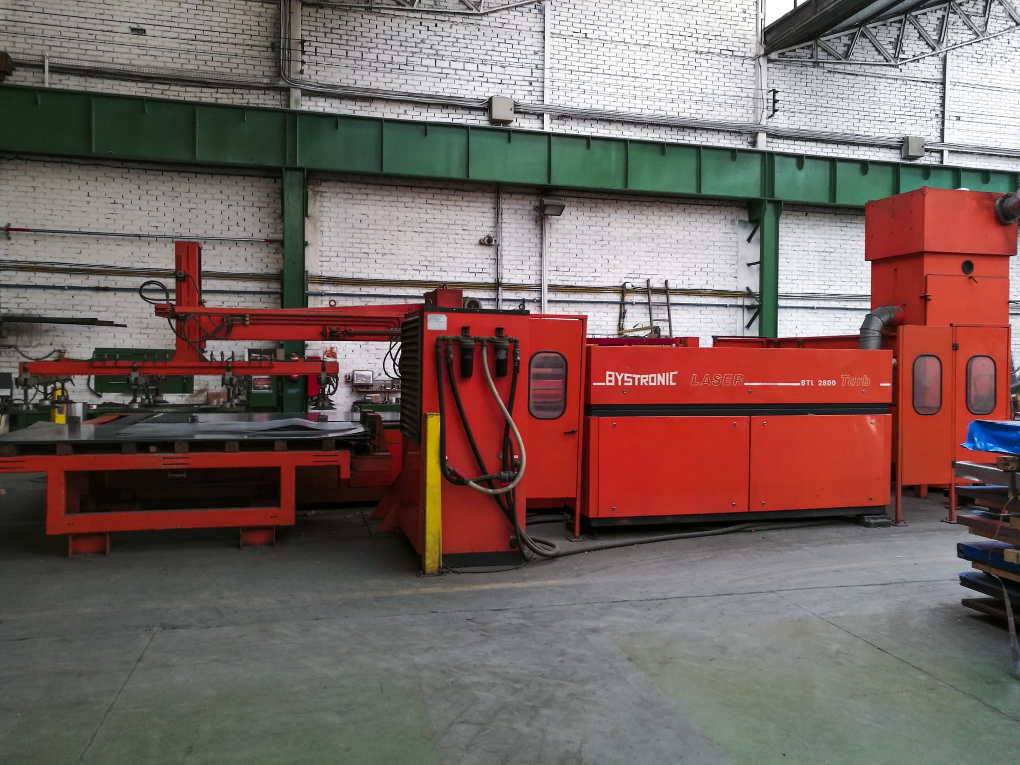 Koneen Bystronic työskentelytila Bystar 3015 BTL 2800
