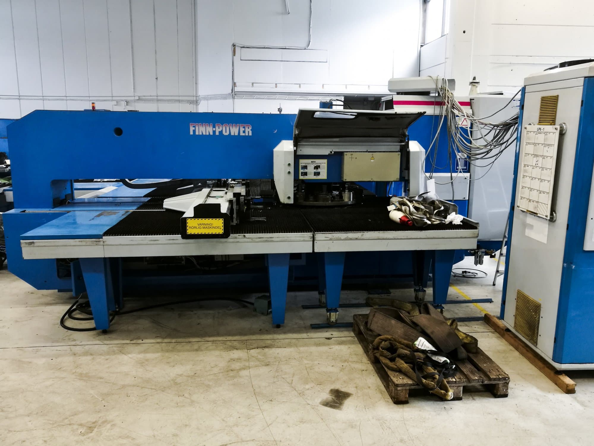 Koneen  Finn-Power etunäkymäLP6 SB