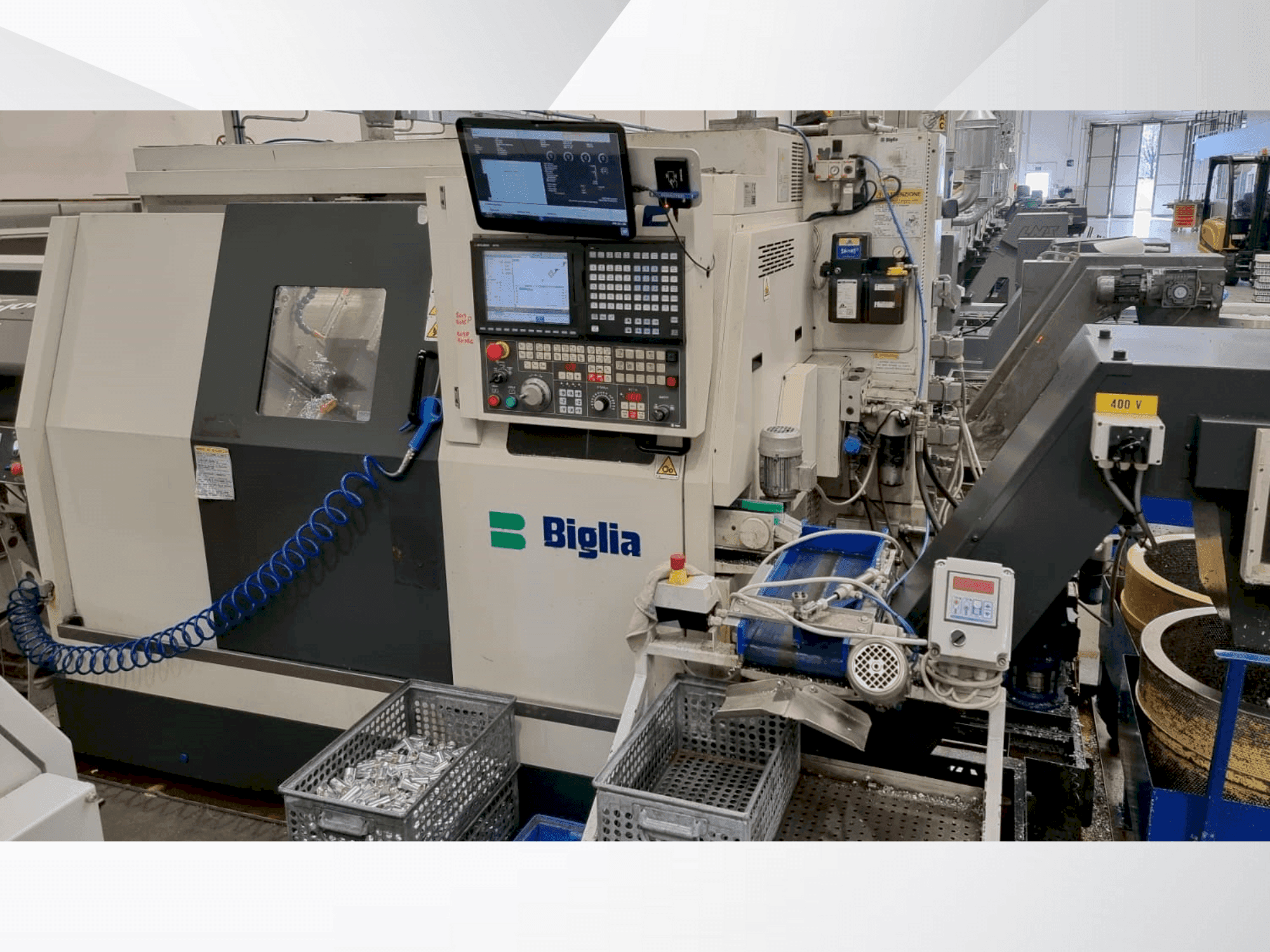 Koneen Biglia B436 Y2 etunäkymä