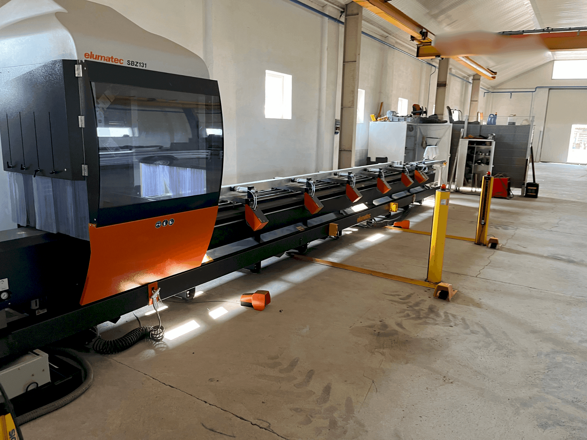 Koneen Elumatec SBZ 131 etunäkymä