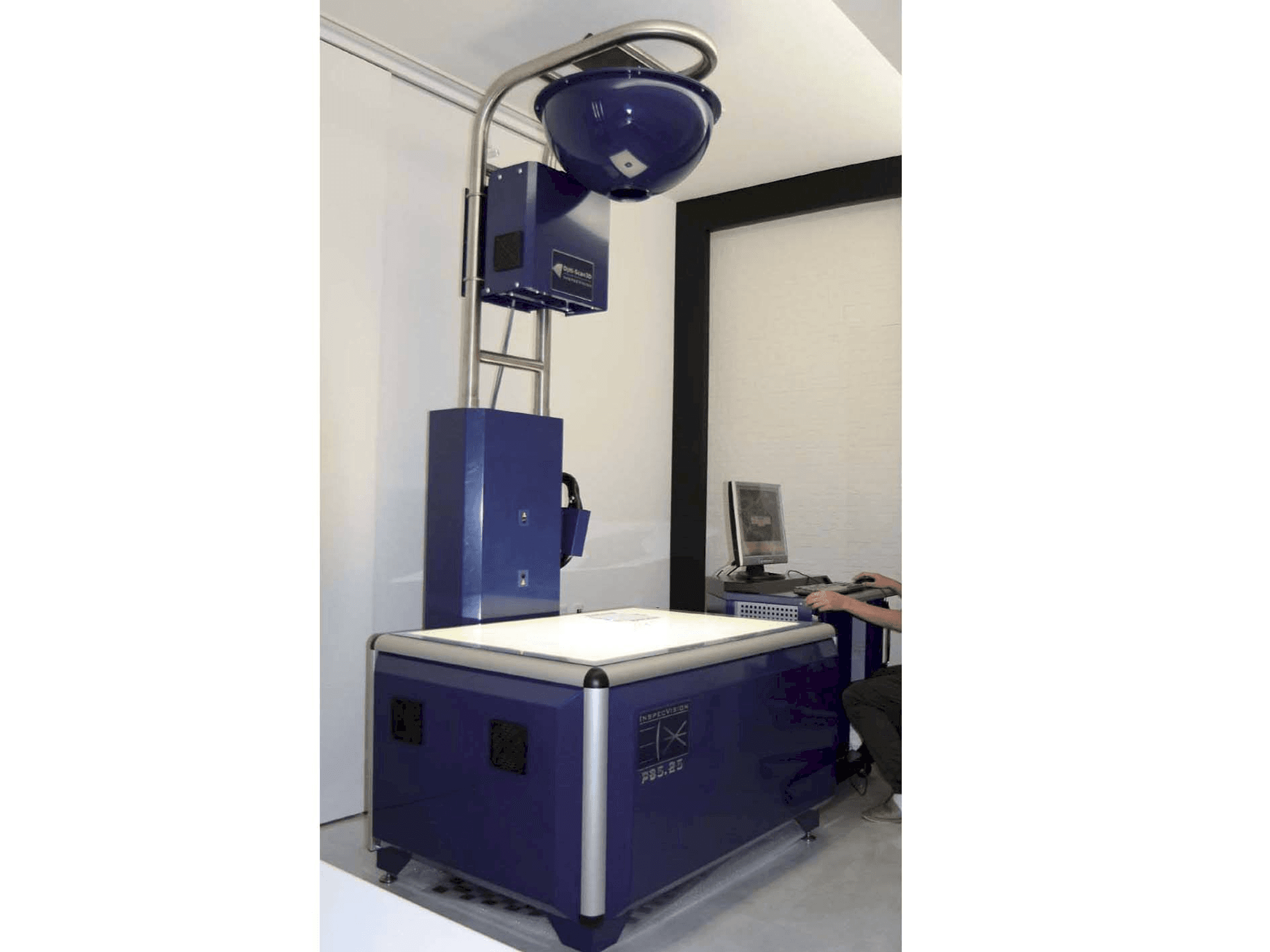 Koneen InspecVision P85.25 etunäkymä