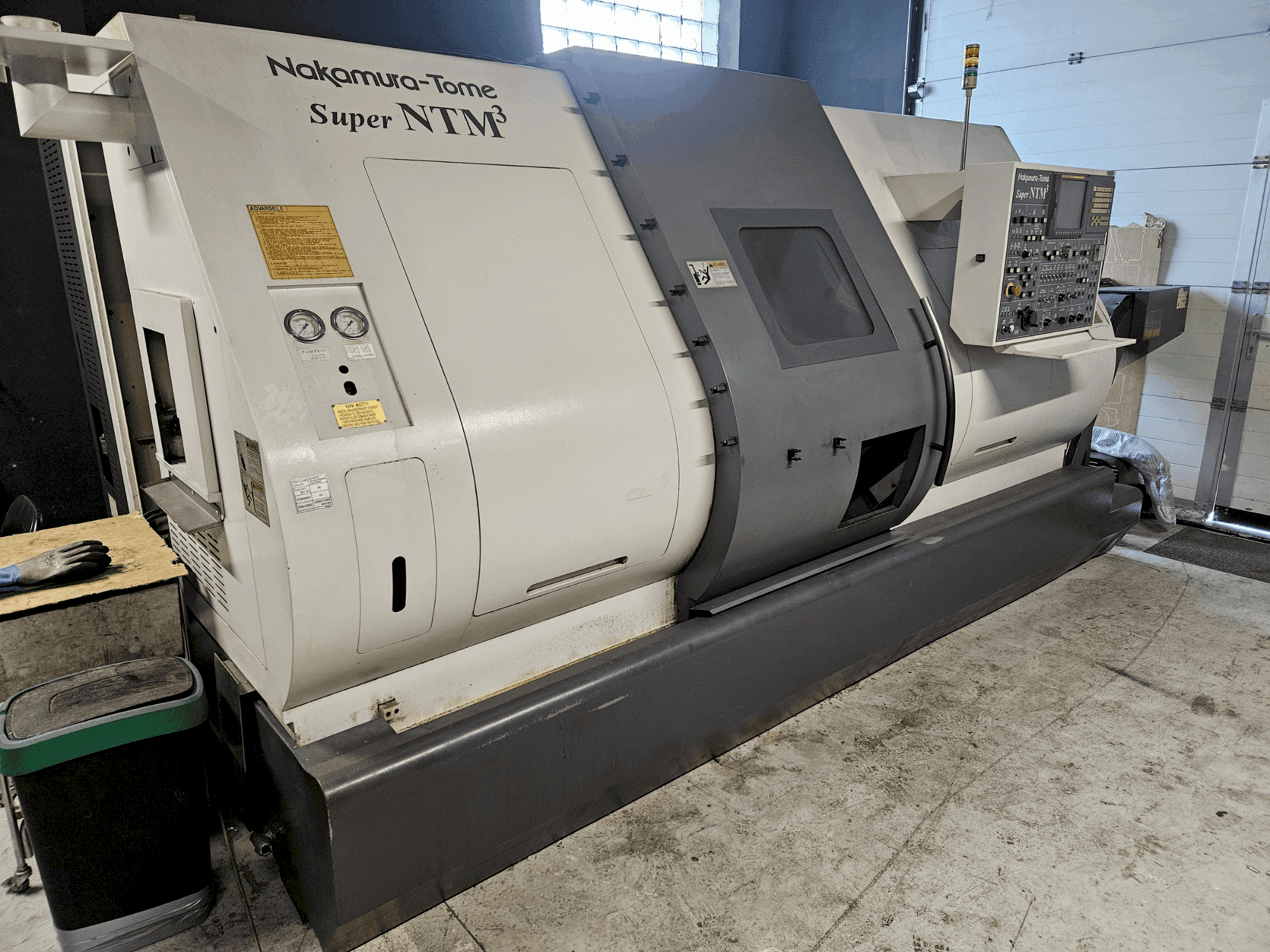 Koneen NAKAMURA-TOME Super NTM3 etunäkymä