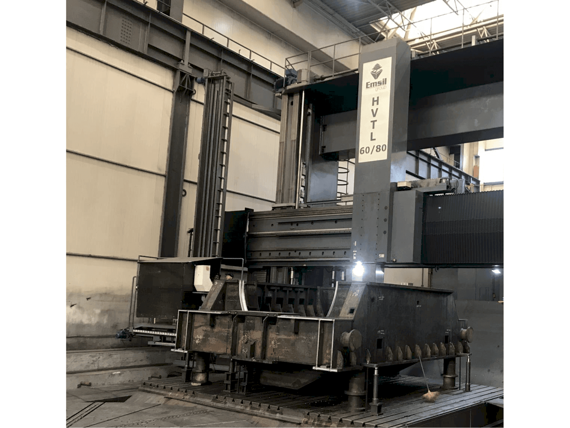 Koneen Emsil HVTL 60/80 etunäkymä