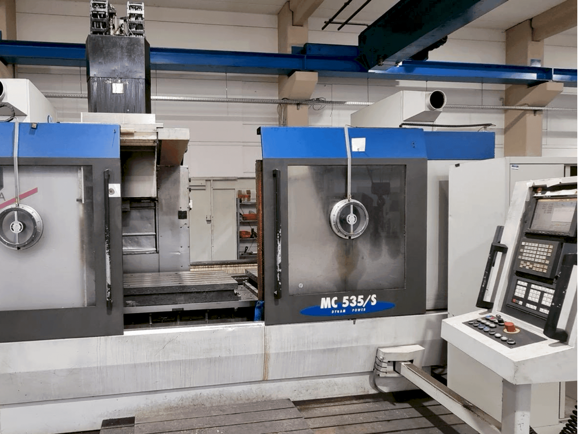 Koneen STAMA MC 535 etunäkymä