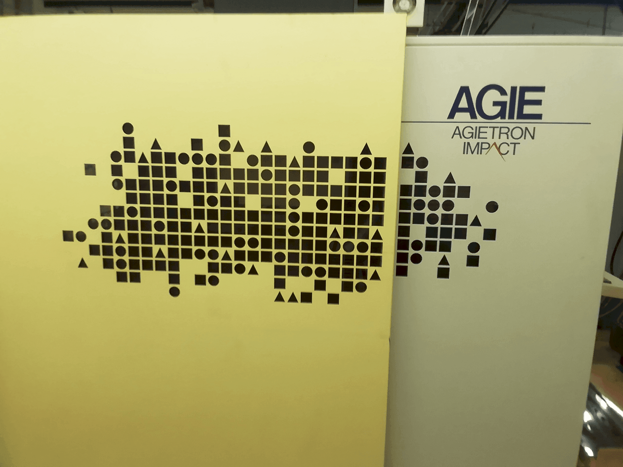 Koneen AGIE Agierten Impact 2 etunäkymä