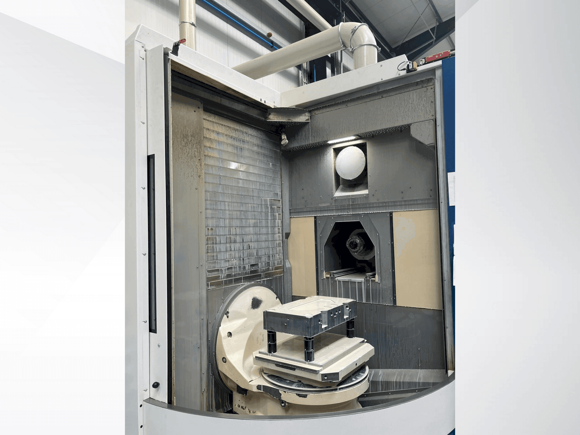 Koneen GROB G550a työskentelytila