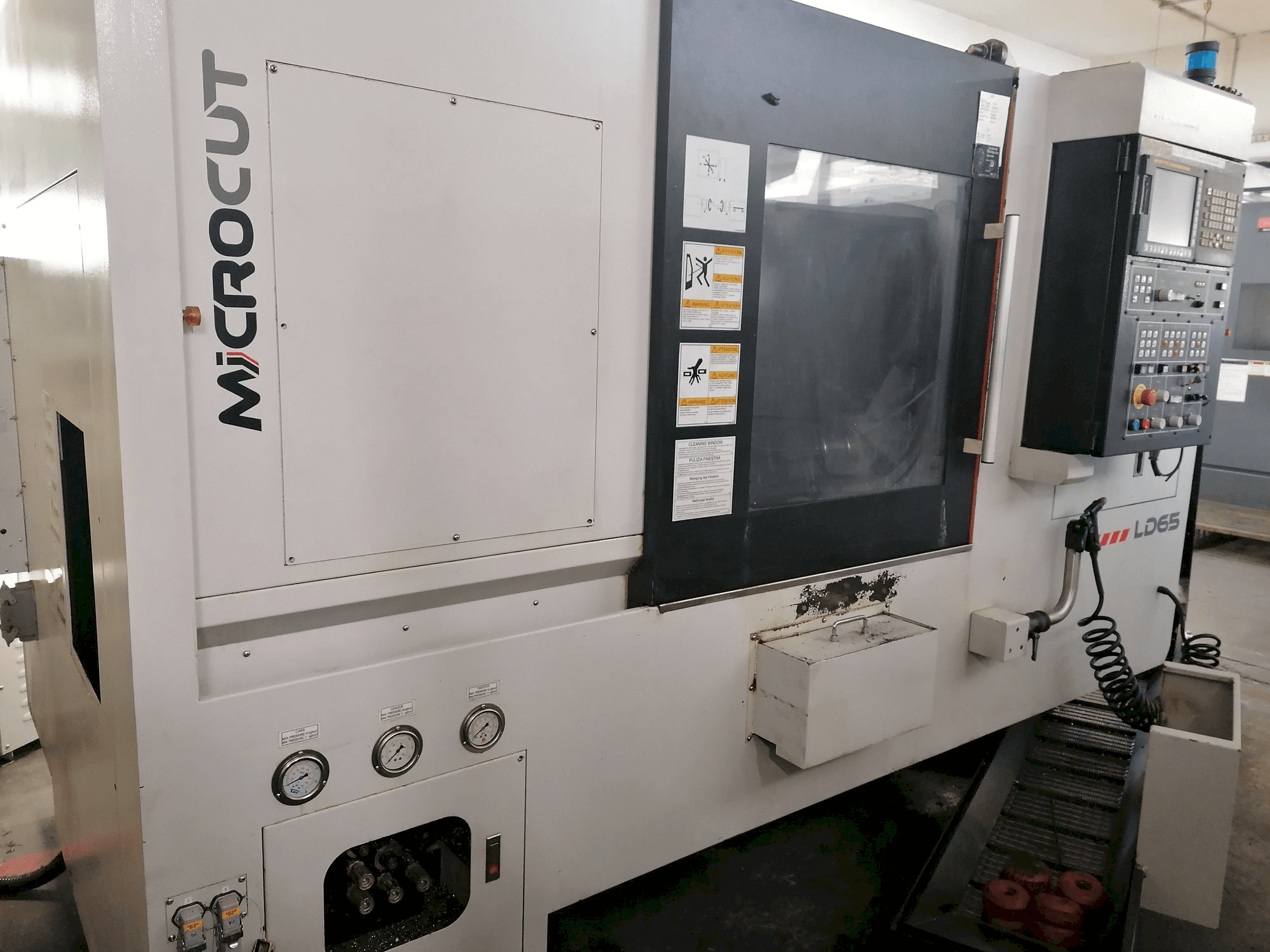 Koneen MICROCUT LD-65 etunäkymä