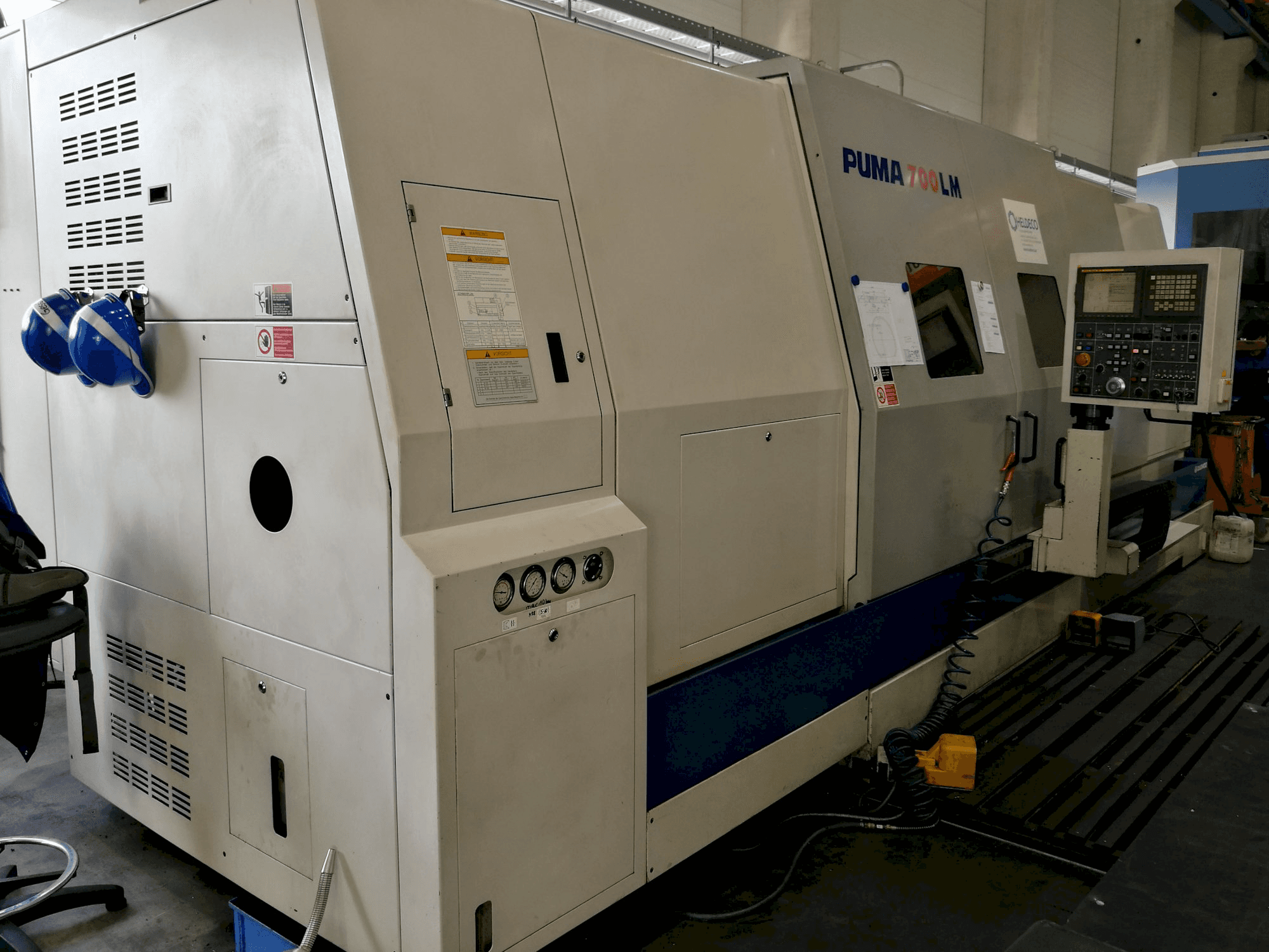 Koneen Doosan vasen näkymä Puma 700 LM