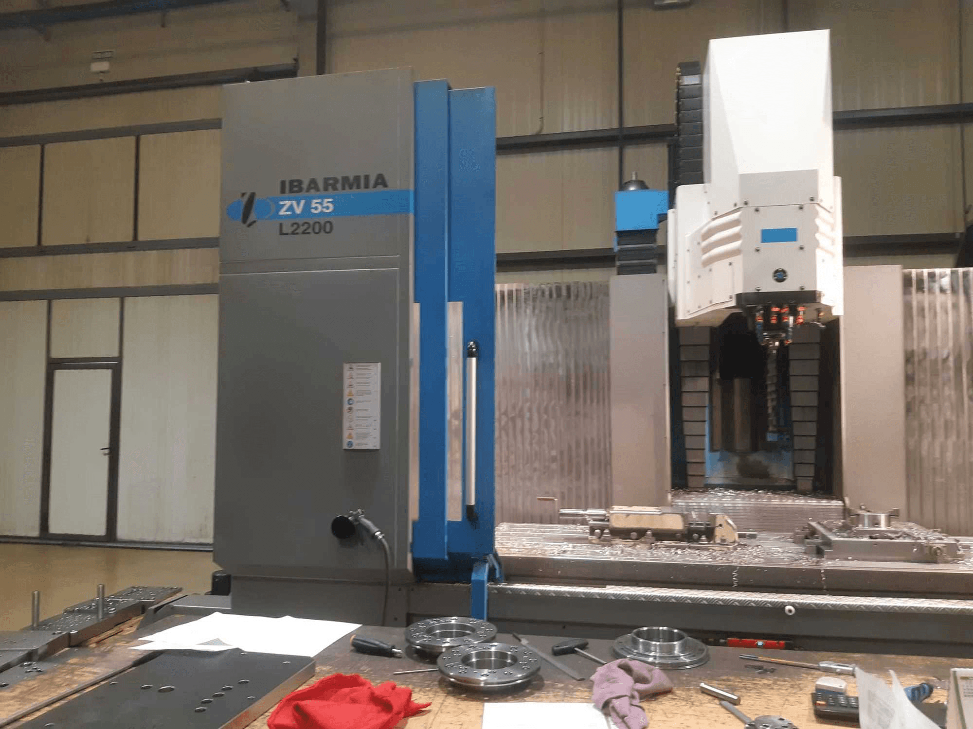 Koneen IBARMIA ZV55 L2200 etunäkymä