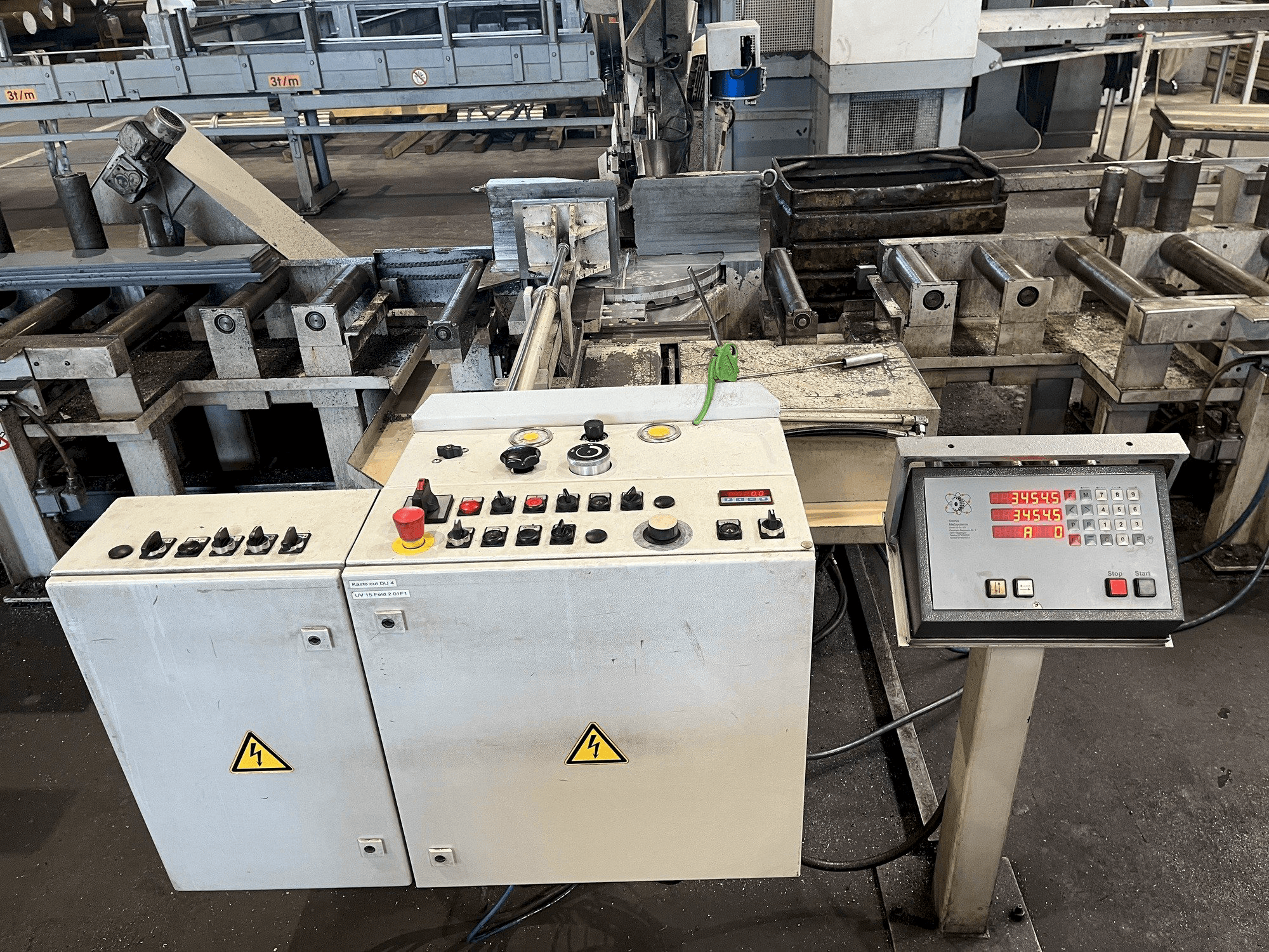 Koneen KASTO cut DU 4 etunäkymä