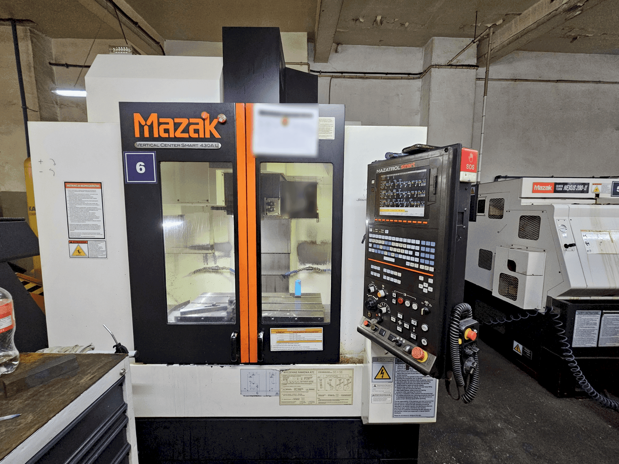 Koneen Mazak VCS 430A L etunäkymä