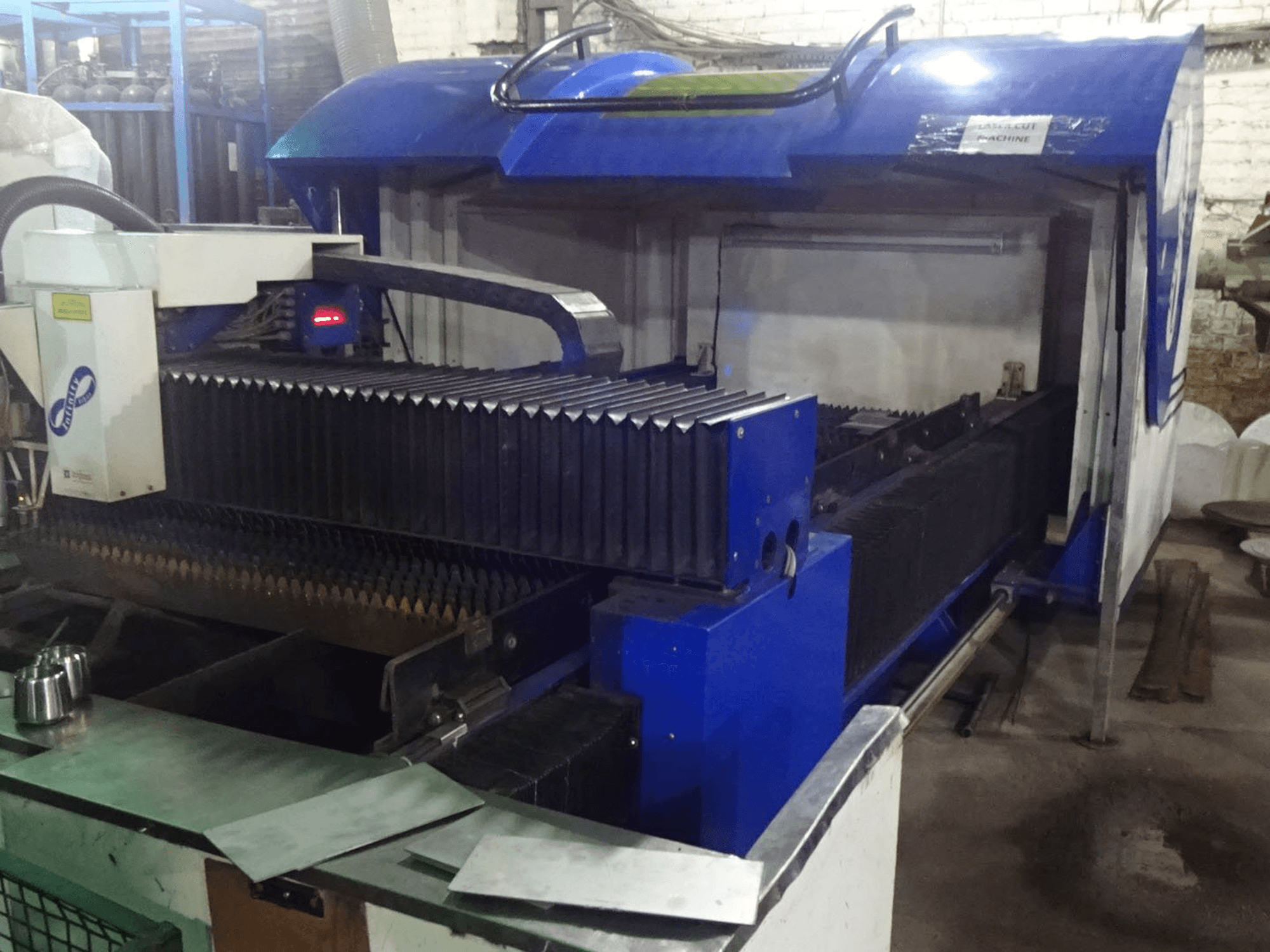 Koneen Sahajanand etunäkymä FA 428