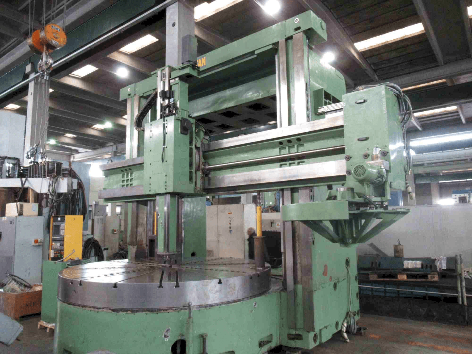 Koneen Titan SC 33 CNC etunäkymä